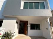 Casa en venta en Valle Imperial, Zapopan, Jalisco
