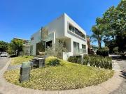Casa en Venta en Valle Real 4 recamaras