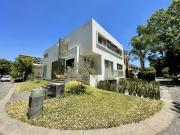 CASA EN VENTA EN VALLE REAL 4 RECAMARAS 5 BAÑOS, ESTUDIO...