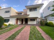 Casa en venta en Valle Real Casa en venta en Valle Real