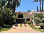 CASA EN VENTA EN VALLE REAL