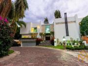 Casa en Venta en Valle Real en Coto Versalles con...