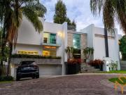 Casa en Venta en Valle Real en Coto Versalles con...