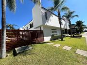 Casa en Venta en Valle Real / Montecarlo 9