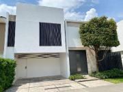 Casa en venta en Valle Real, Zapopan, Jalisco