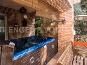 Casa en venta en Vallromanes. Finca privada con 3...
