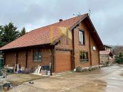 Casa en venta en Vecilla La. LA VECILLA: CASA DE MADERA...