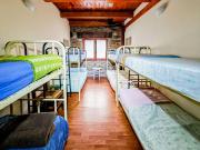 Casa en venta en Vega de Valcarce. Se vende albergue o...