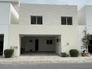 Casa en venta en Ventanas de La Huasteca, Santa...