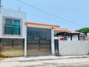 Casa en Venta en Veracruz cerca de la escuela Cristobal...