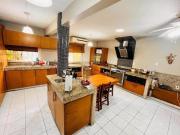 Casa en venta en Veracruz con Alberca Fracc. Floresta