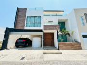 Casa en venta en Veracruz con vista al Mar y alberca...