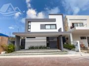 Casa en Venta en Via Cumbres Cancun