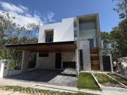 Casa en Venta en Via Cumbres Cancun