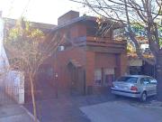 CASA EN VENTA EN VICTORIA 400 M2 CON JARDIN/PILETA