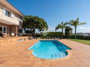 Casa en venta en Vilanova i la Geltrú, L´Aragai Costa...