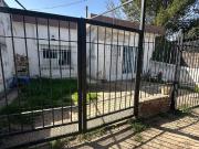 CASA EN VENTA EN VILLA ADELA DE 2 DORMI Y COCHERA