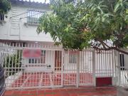 casa en venta en villa carolina. Cod V27532