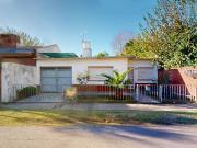 CASA EN VENTA EN VILLA CASTELLS APTO BANCO