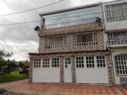 casa en venta en villa claudia. Cod V3611002