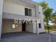Casa en Venta en Villa de las Palmas 4