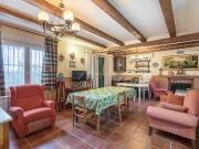 Casa en venta en Villa de Otura. Chalet con piscina y...