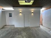 Casa en venta en Villa Florida, a 1 cuadra de Lázaro...