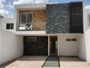 CASA EN VENTA EN VILLA MAGNA PARNASO