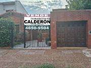 Casa en venta en Villa Sarmiento