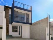 CASA EN VENTA EN VILLA SATÉLITE LA CALERA