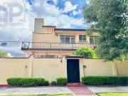 Casa en venta en Villa Universitaria