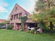 Casa en venta en Village Golf Pilar. Frente al Golf!