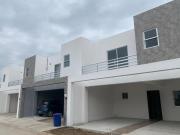 Casa en venta en Villahermosa en privada