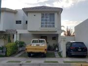 Casa en venta en Villas Bugambilias, León, Guanajuato