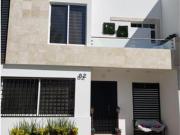 Casa en venta en Villas de Bernalejo, Irapuato, Guanajuato