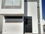 Casa en venta en Villas de Bernalejo, Irapuato, Guanajuato