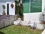 CASA EN VENTA EN VILLAS DE IRAPUATO, CON AMPLIO JARDÍN,...