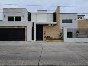 Casa en Venta en Villas del Campestre