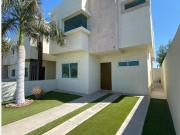 Casa en venta en Villas del Encanto, La Paz, Baja...