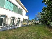 Casa en Venta o Renta en Villas del Mesón con salida a...