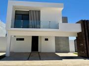 Casa en venta en Villas del Renacimiento, Torreón,...
