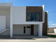 Casa en venta en Villas del Renacimiento, Torreón,...