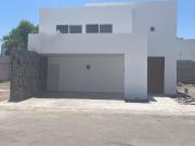 Casa en venta en Villas del Renacimiento, Torreón,...