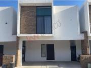 Casa en venta en Villas del Renacimiento, Torreón,...