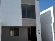 Casa en venta en Villas del Renacimiento, Torreón,...