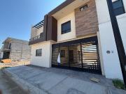 Casa en Venta en Villas del Renacimiento, Torreón con...