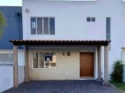CASA EN VENTA EN VILLAS PALMIRA QUERETARO