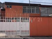 Casa en venta en Villas San Alejandro zona CAPU y...