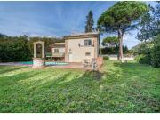 Casa en venta en Vilobí d´Onyar. Unifamiliar aislada...