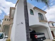 Casa en venta en Virreyes Residencial, Zapopan, Jalisco